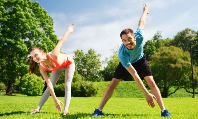 绿帽哥：皇马对阿诺德的表现极为不满，32万欧周薪却频受伤